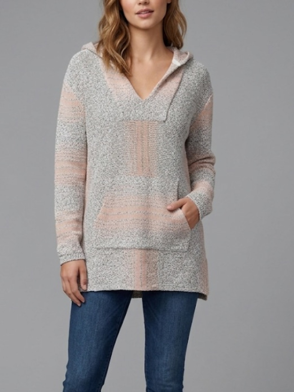 Aritzia TNA Baja Hoodie Sweater Size Medium